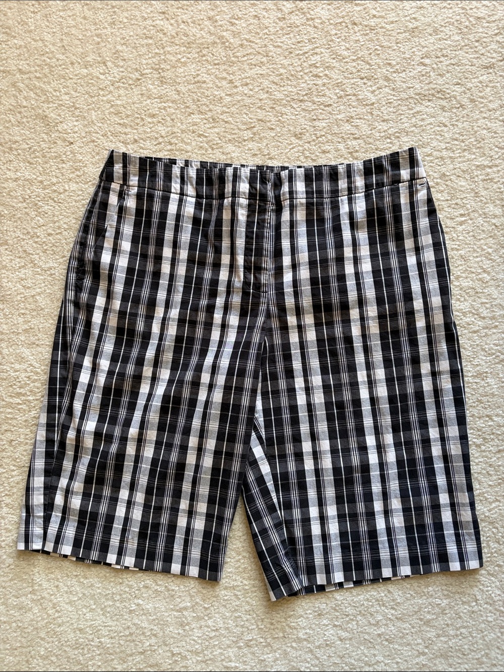 Jones New York Black and White Plaid Flat-Front Shorts